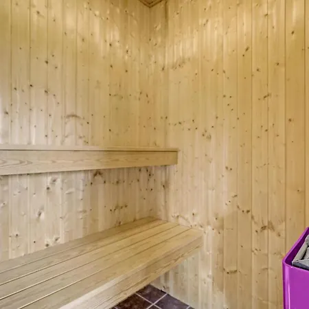بيت للعطل 4 Bedroom Nice In Oksbøl